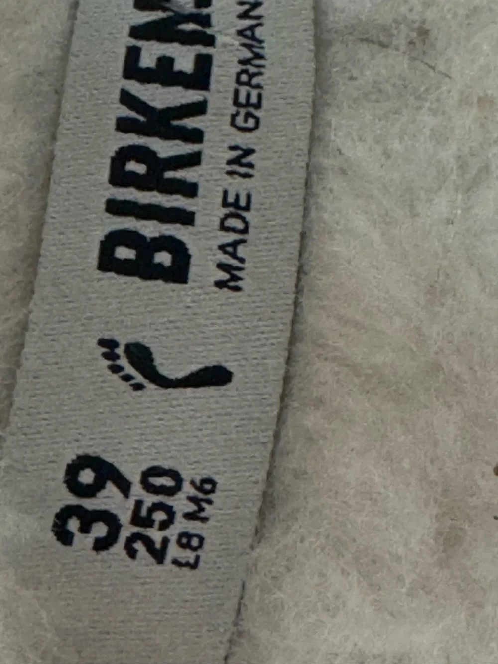 Birkenstock Arizona Shearling leather two strap sandal green size 8 woman’s